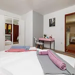 Hundefreundliches Nur 300 Meter Zum Sandstrand Mit Meerblick Apartamento *