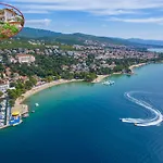 Hundefreundliches Nur 300 Meter Zum Sandstrand Mit Meerblick Apartamento Crikvenica