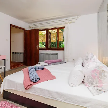 Hundefreundliches Nur 300 Meter Zum Sandstrand Mit Meerblick Apartment *
